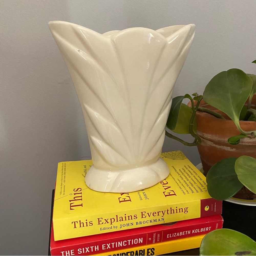 Vintage art deco fan ivory ceramic pottery vase planter decor home as is